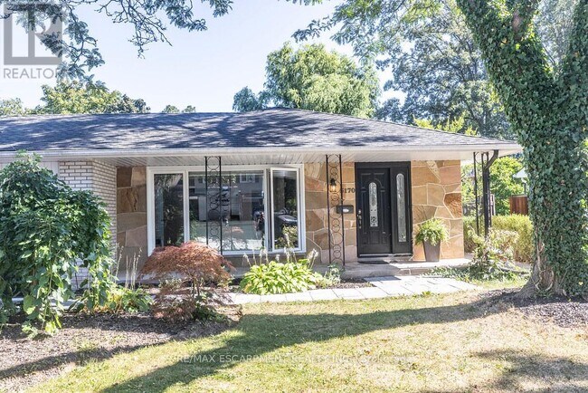 Building Photo - 5170 Tamarac Dr