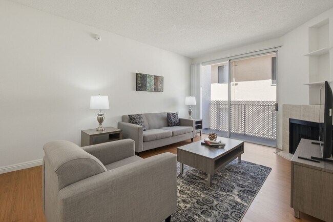 Foto del edificio - Kingsley Grand Apartments