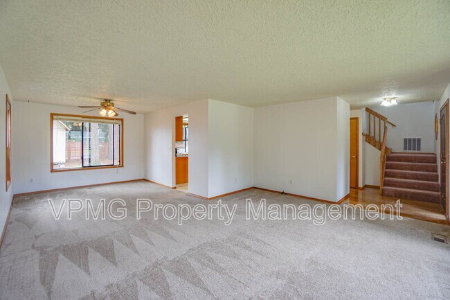 Foto del edificio - 4017 NE 157th Ave