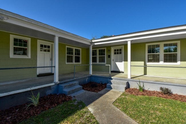Interior Photo - Third Ave Apartments