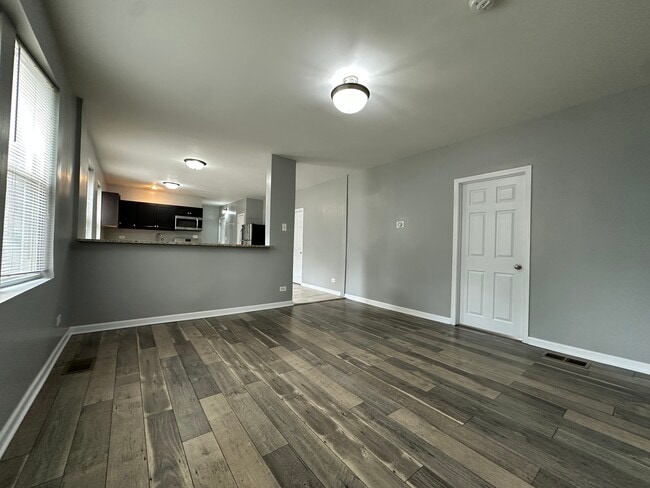 Building Photo - 2301 N Lockwood Ave