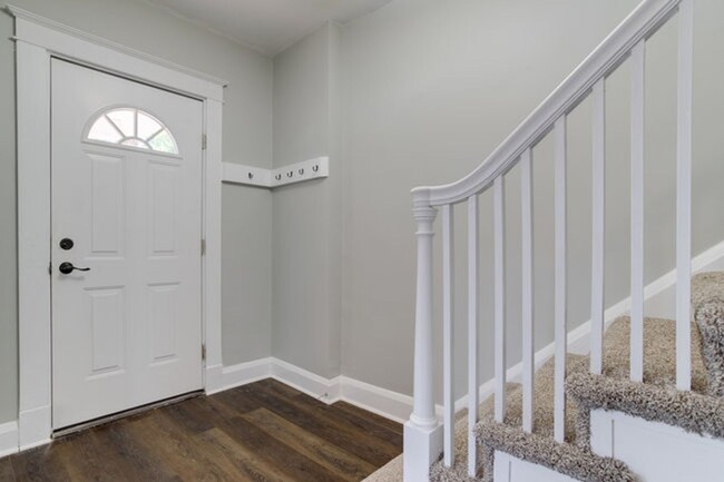Building Photo - Gorgeous 3-bedroom Moravia townhome - Back...