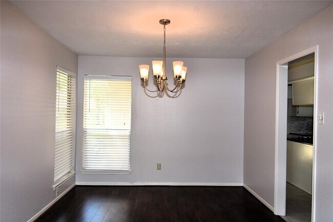 Foto del edificio - 3018 Arrowhead Dr