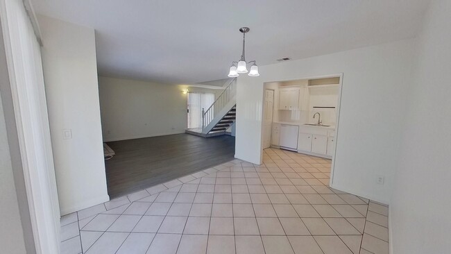 Building Photo - **Move-In Special** Spacious 3 Bedroom 2.5...