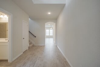 Building Photo - 3 Pioneer Canyon Pl