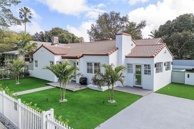 Foto del edificio - 58 NE 45th St