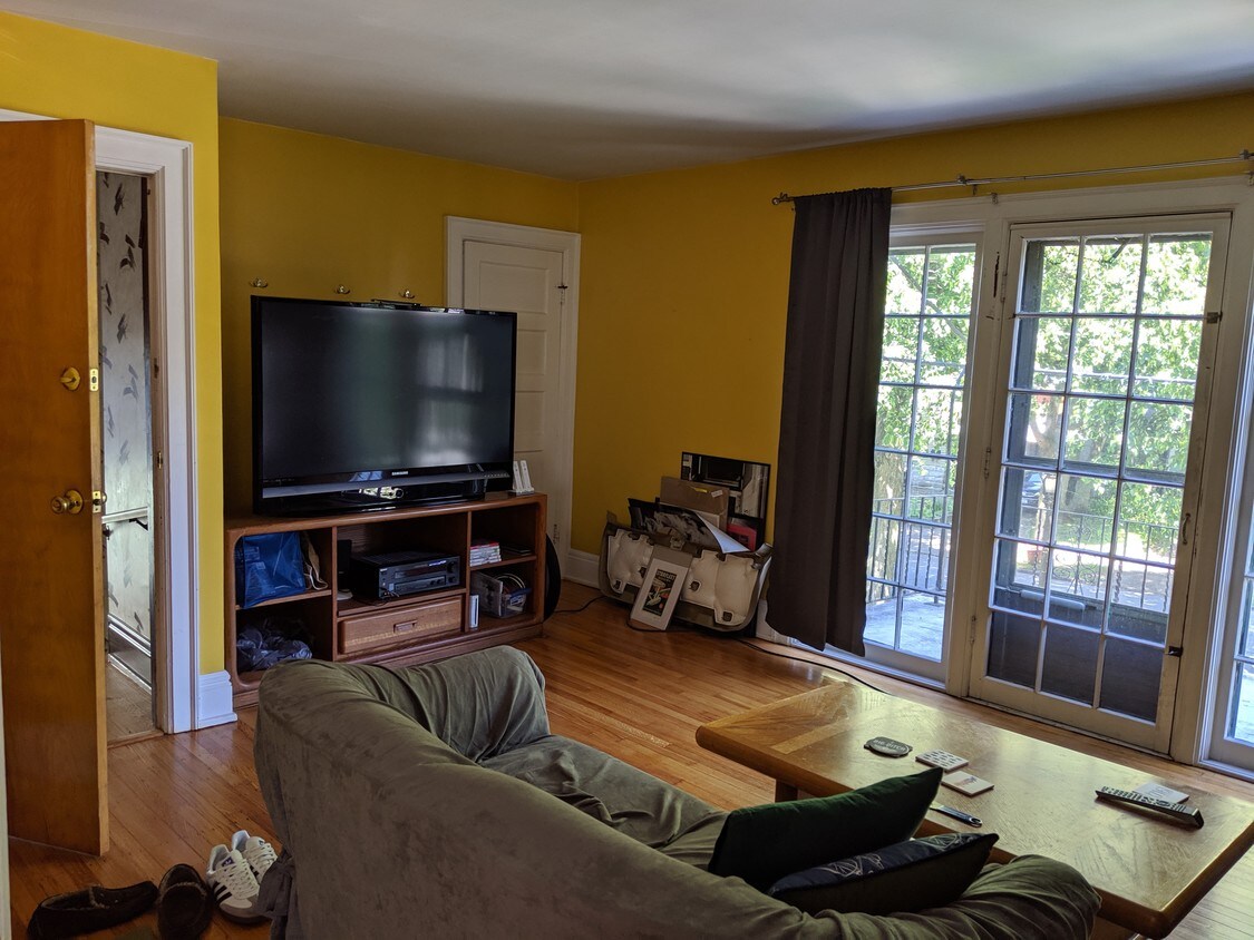 356 Woodward Ave, Buffalo, NY 14214 Apartments in Buffalo, NY