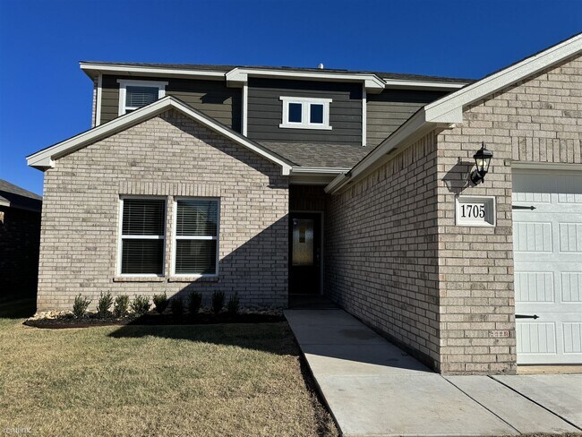 Building Photo - 5 br, 2.5 bath House - 1705 Amaranth Ln