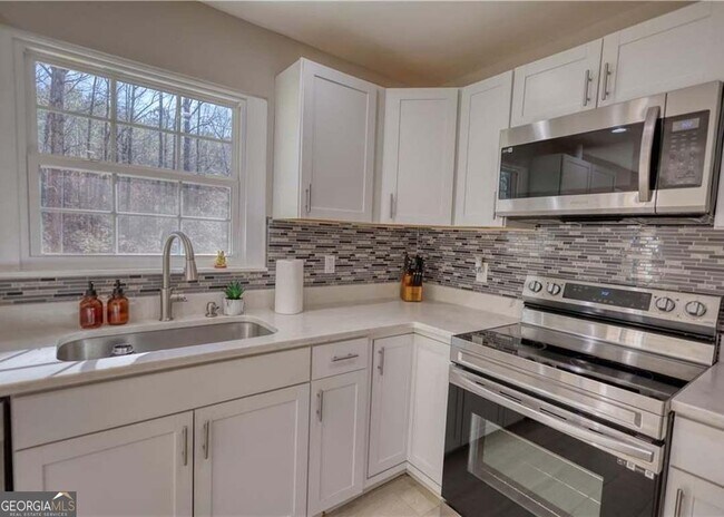 Foto del edificio - 115 Holly Brook Rd SW