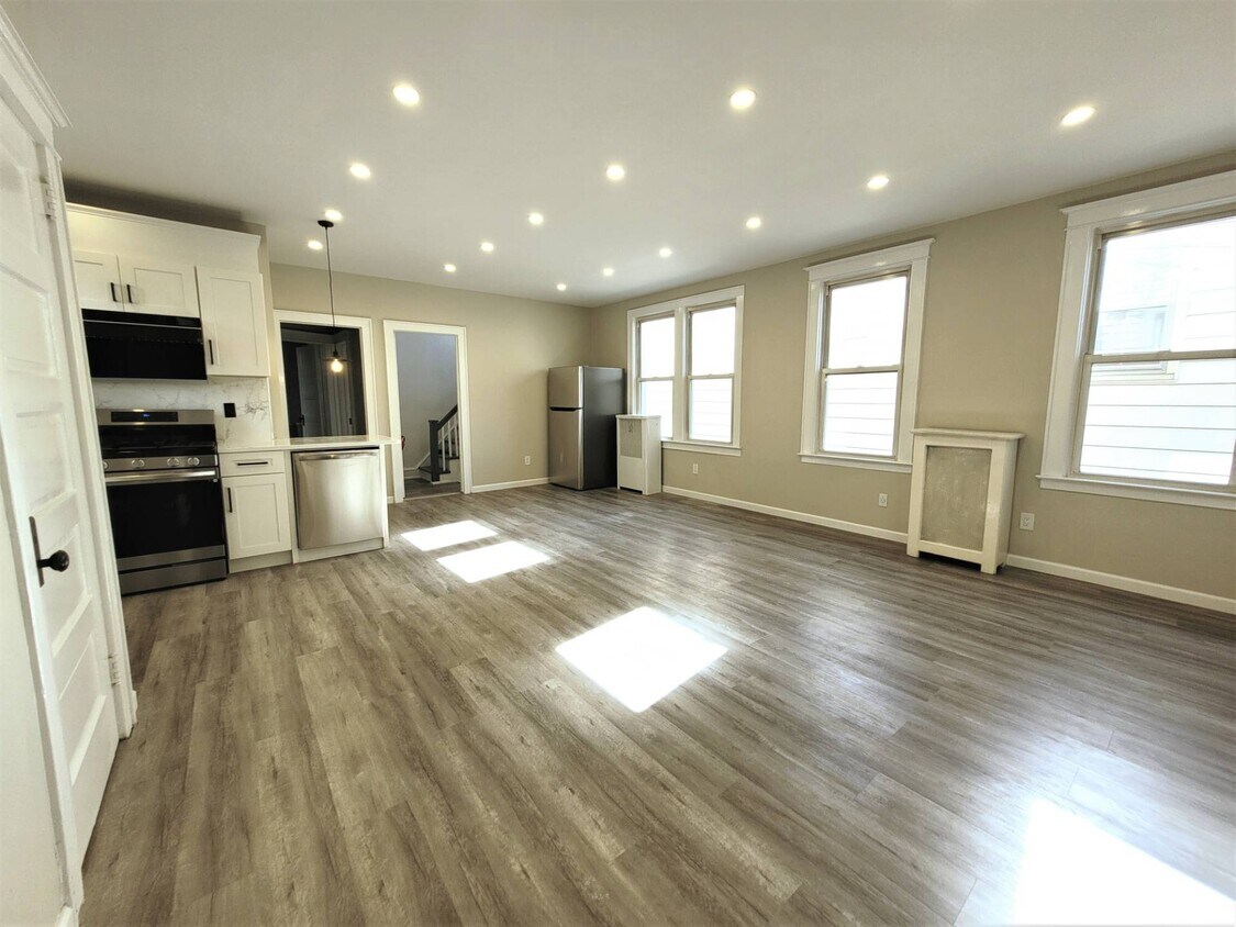 Foto principal - 170 Lowell Ave