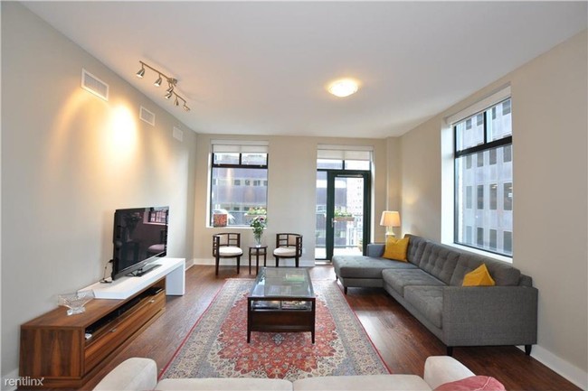 Building Photo - 3 br, 3 bath Apartment - 418 6th Ave
