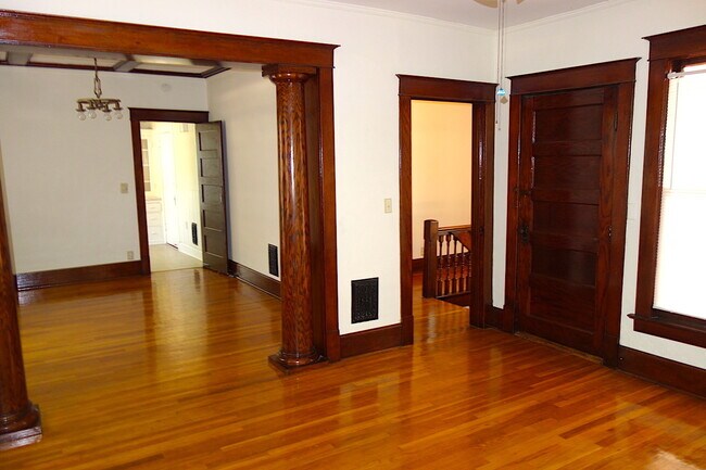 Foto del edificio - 3801 Bell St