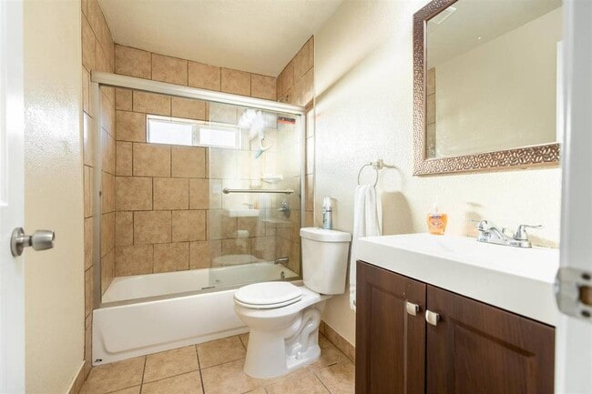 Foto del edificio - 1202 Lassen Ave