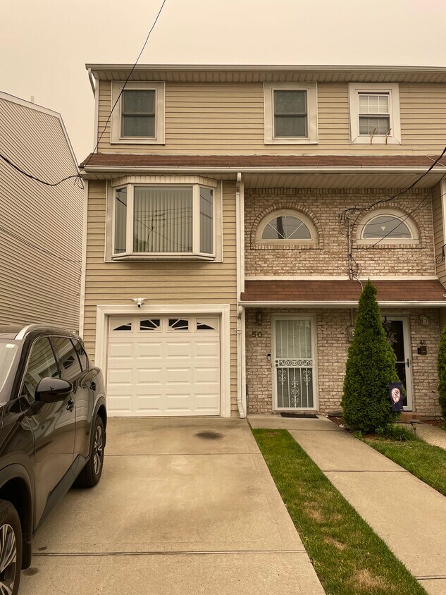 50 Fahy Ave, Staten Island, NY 10314 Townhome Rentals in Staten