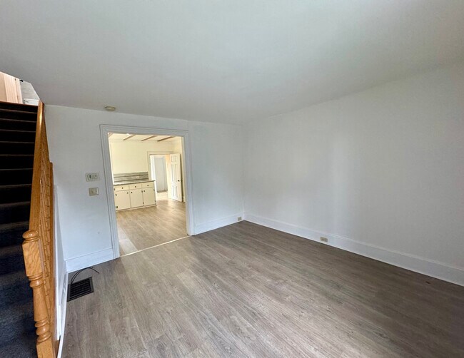 Photo du bâtiment - 109 Clothier St E