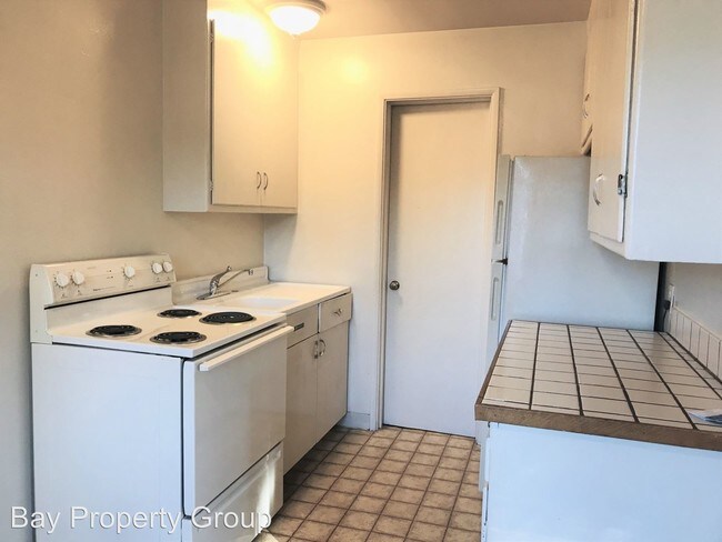 Building Photo - 3130 14th Ave