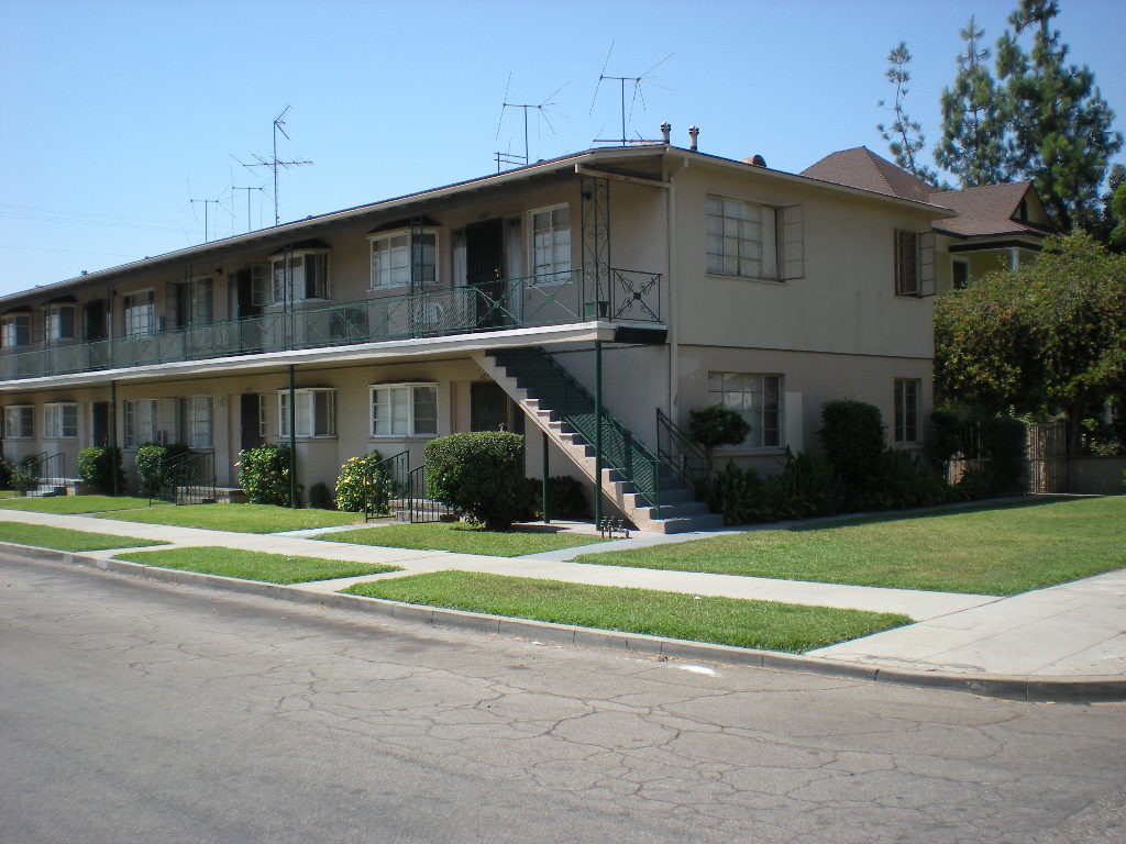 675 N Caswell Ave Unit 675, Pomona, CA 91767 Apartment for Rent in
