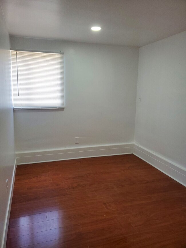 Building Photo - 1895 McClelland