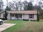 Primary Photo - Spacious 3Bedrooms 2 Baths Single Family H...