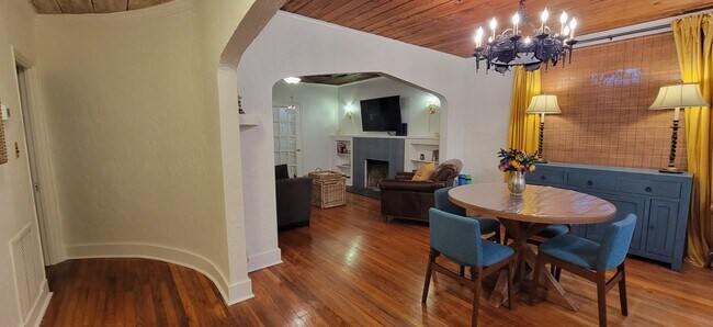 Foto del edificio - 717 Macy St