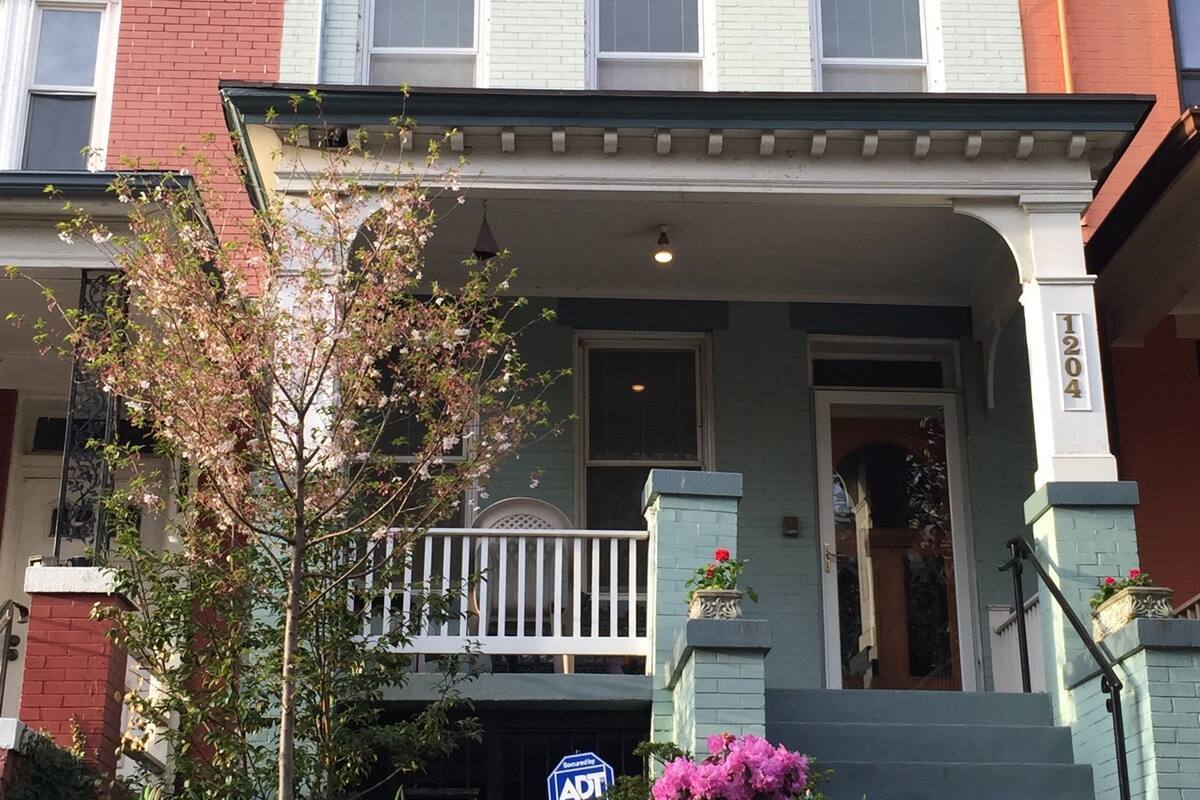Primary Photo - 1204 Euclid St NW
