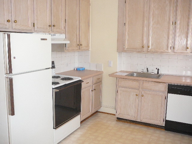 Interior Photo - 2617-2619 Laburnum Ave SW