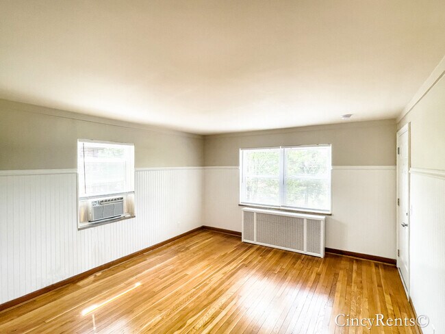 Building Photo - 2640 Kenilworth Ave