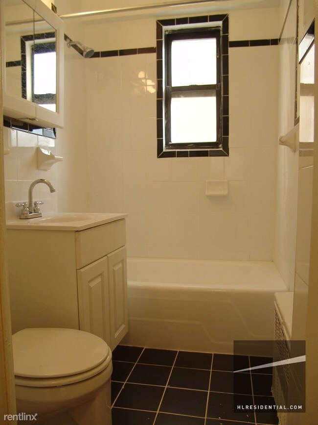 Foto del edificio - 65 E 19th St