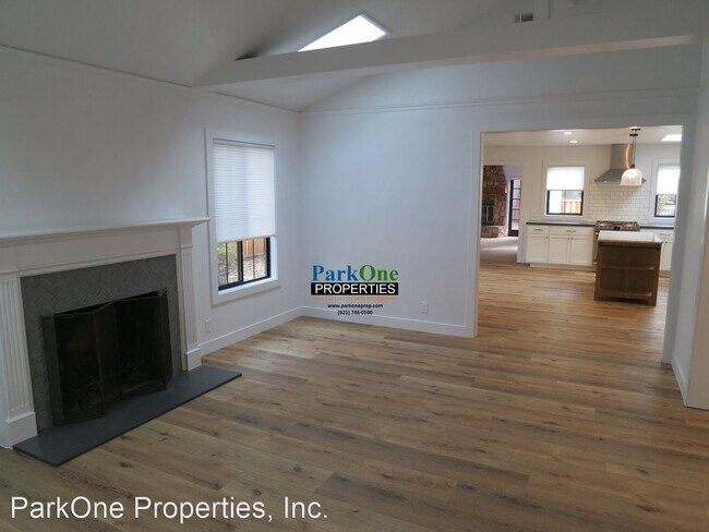 Foto del edificio - 3 br, 2.5 bath House - 3302 Beechwood Dr