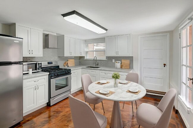 Foto del edificio - Charming North Park Oasis: 1-Bedroom apart...
