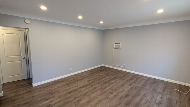 Foto del edificio - 1610-1614 W 205th St