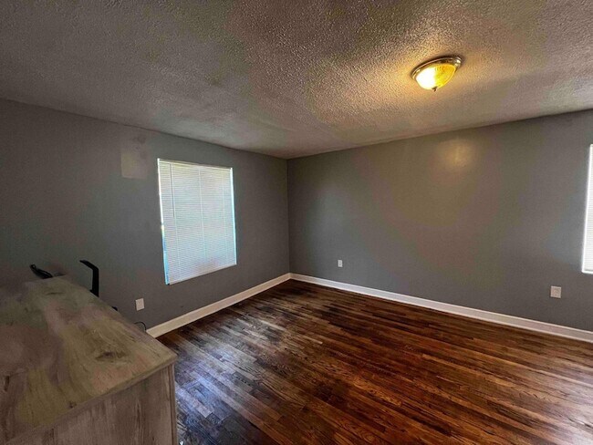 Foto del edificio - 3212 28th St SE