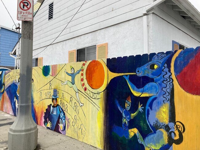 Foto del edificio - 219 N Venice Blvd