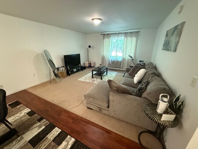 Foto del edificio - 208 Undercliff Ave