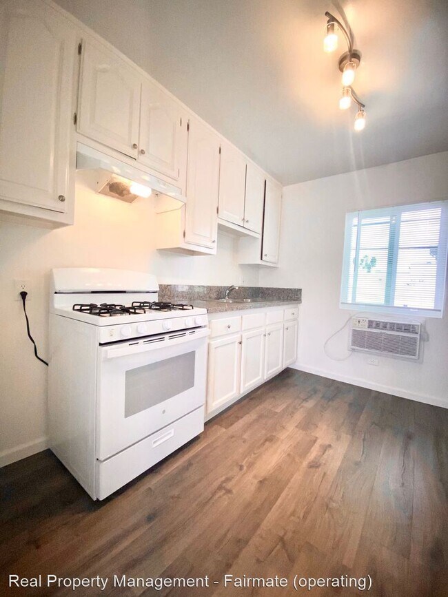 Foto del edificio - 6930 Marlow Ave