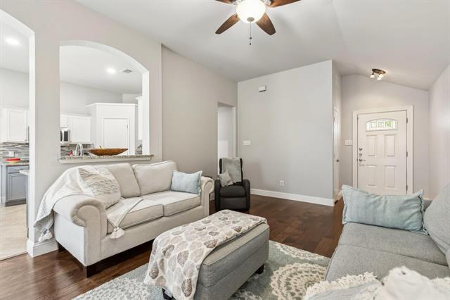 Foto del edificio - 9208 Norfolk Ln