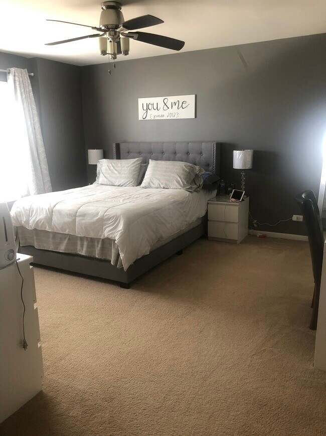Foto del edificio - 210 Portage Ln