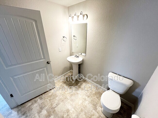 Building Photo - 4097 Warthog Hts