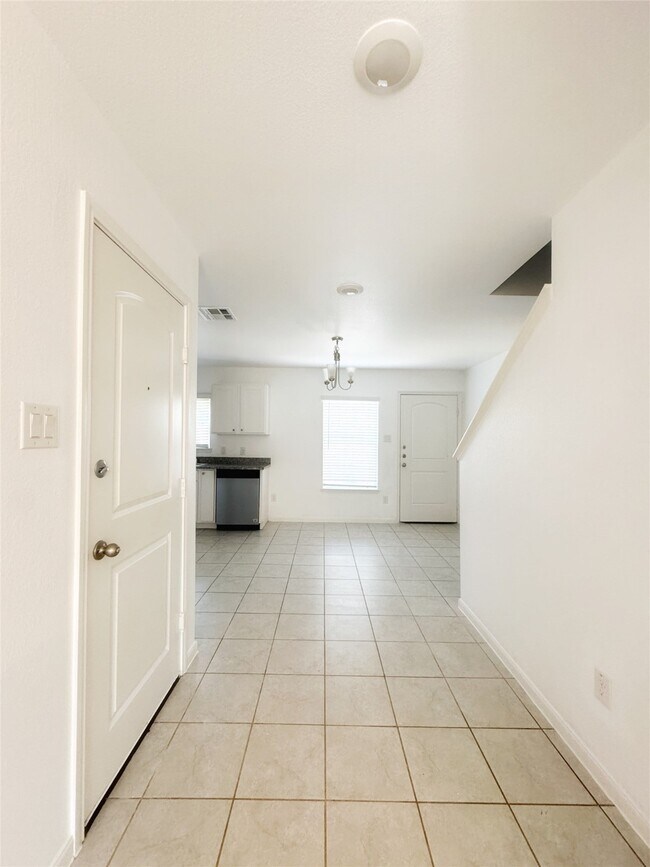 Building Photo - 491 Mesquite