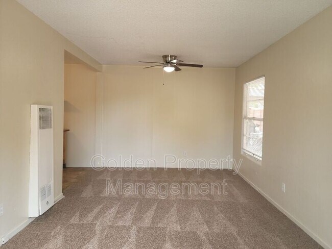 Building Photo - 4162 Oregon St
