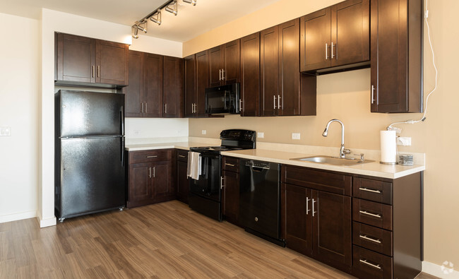 1HAB, 1BA - Atkinson - Remington Row