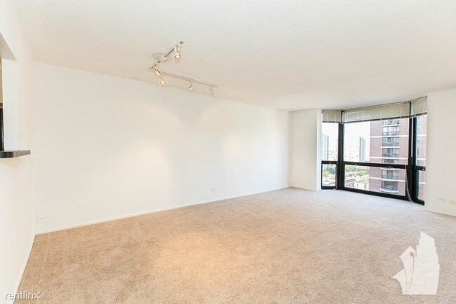 Foto del edificio - 1112 N Dearborn St