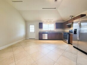 Building Photo - 20311 Desert Willow Dr