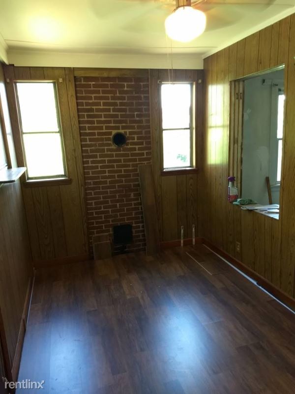 Building Photo - 2 br, 1 bath House - 327 Wagoner Rd