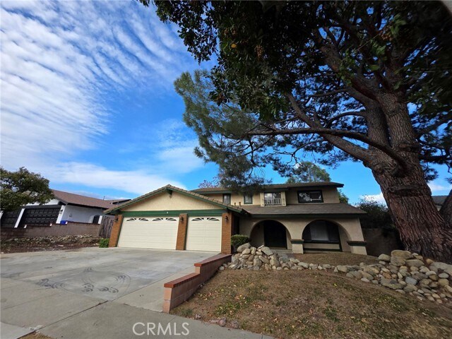 Foto del edificio - 1528 Coolcrest Ave