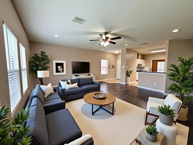 Building Photo - 15423 Fir Woods Ln