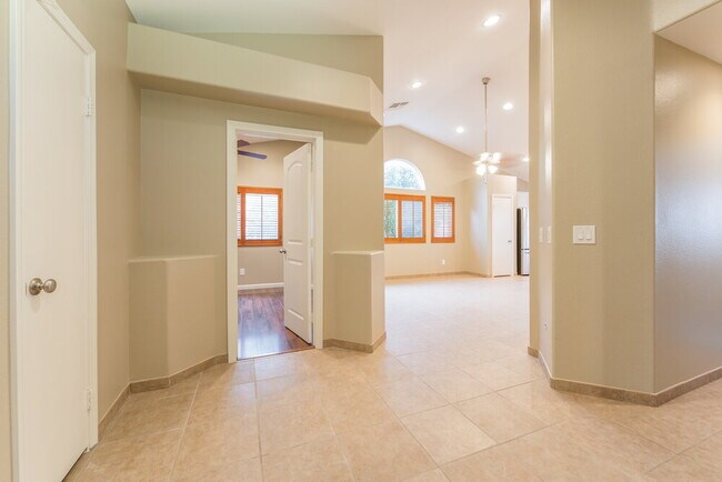 Foto del edificio - 8800 Big Bear Pines Ave