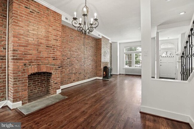 Building Photo - 1635 Marion St NW