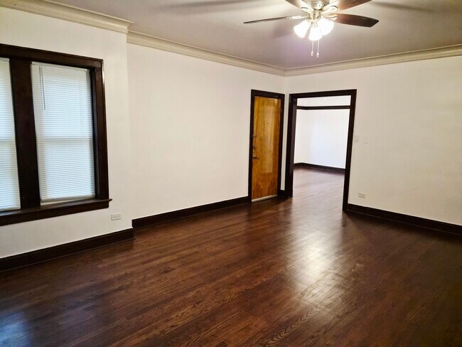 Building Photo - 7826 S Bennett Ave