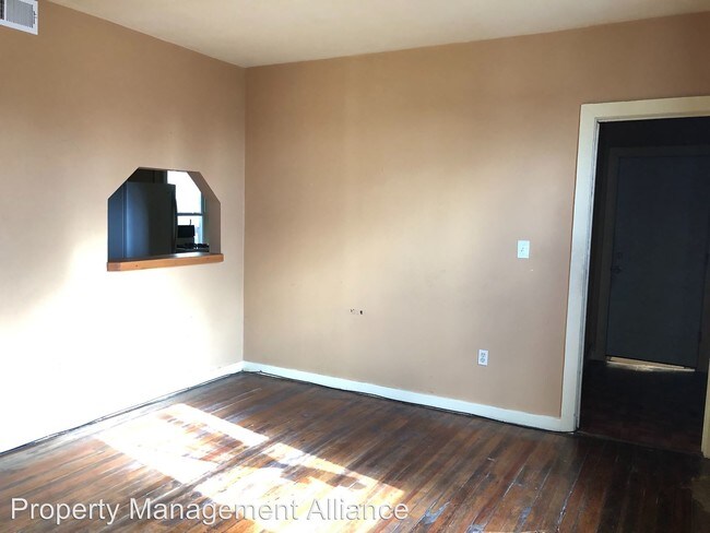 Foto del edificio - 315-327 N Salina St